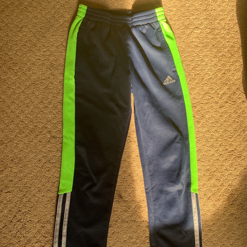 Adidas Fleeced Boy Track Pant